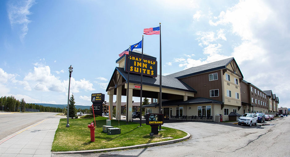 Just two blocks from Yellowstone's West Entrance, the Gray Wolf Inn and Suites provides convenient lodging near Yellowstone National Park.